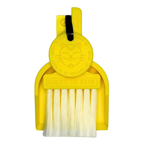 LUCKY TO HAVE® Lucky Banana dustpan and brush set in yellow: Complete kit including broom, shovel, and Lucky Coin on a white background.