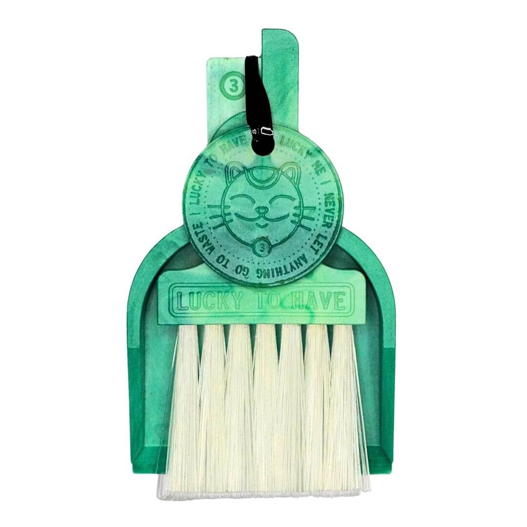 LUCKY TO HAVE® Rainbow: Unique color gradient created by chance. A one-of-a-kind mini sweeper for fine things.